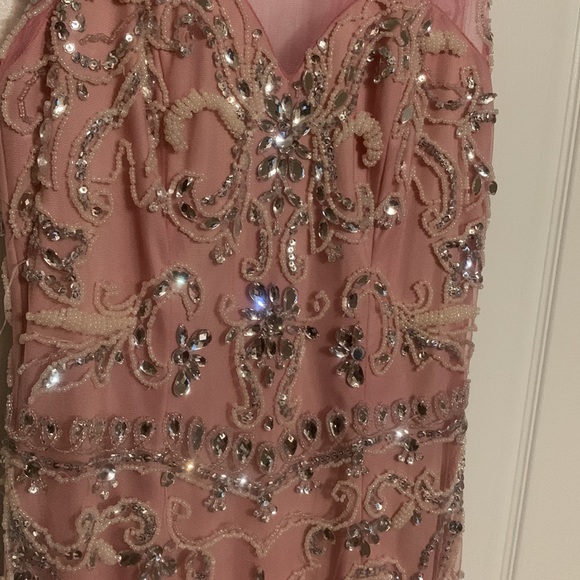 Pink flared ending long dress - Picture 4 of 6